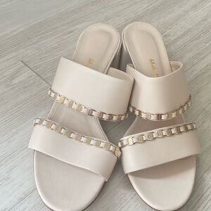 Salvatore Ferragamo Cream Leather Chain Strap Block Heel Mules Sandals Size 9.5